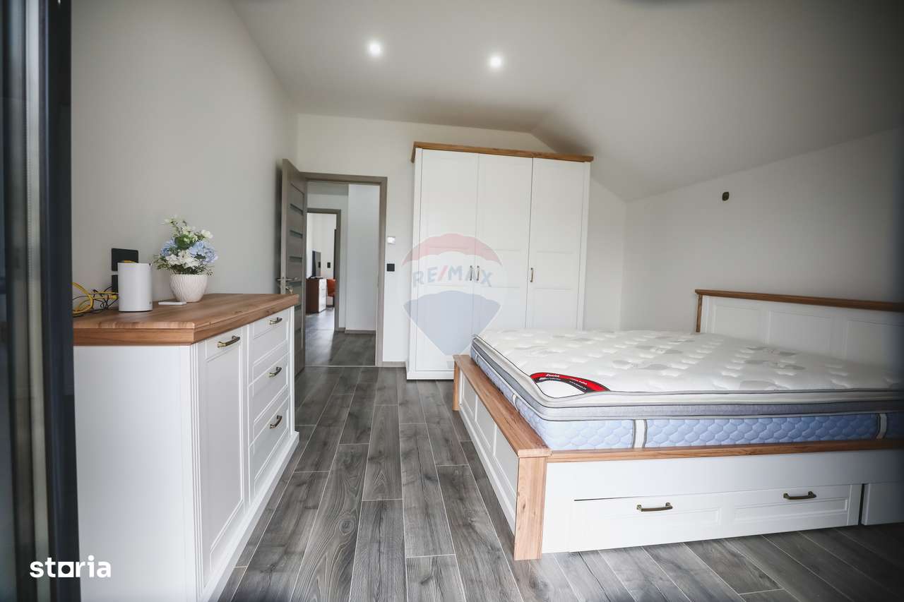 Casă de vanzare Bozânta Mare-12