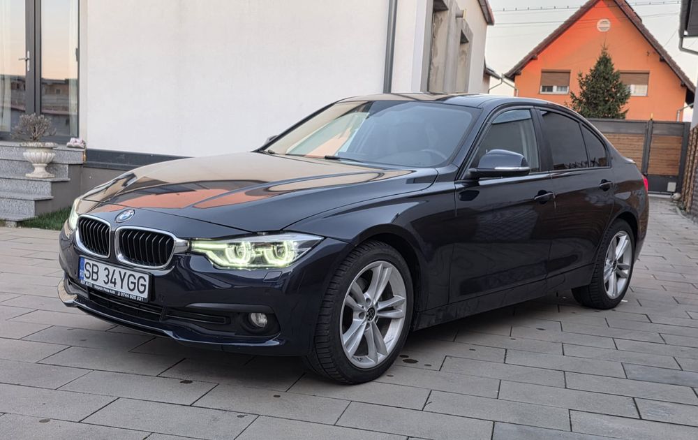BMW 3 Series F30/F31/F34 [2011 - 2019] 320i Aut. Luxury Line 2017