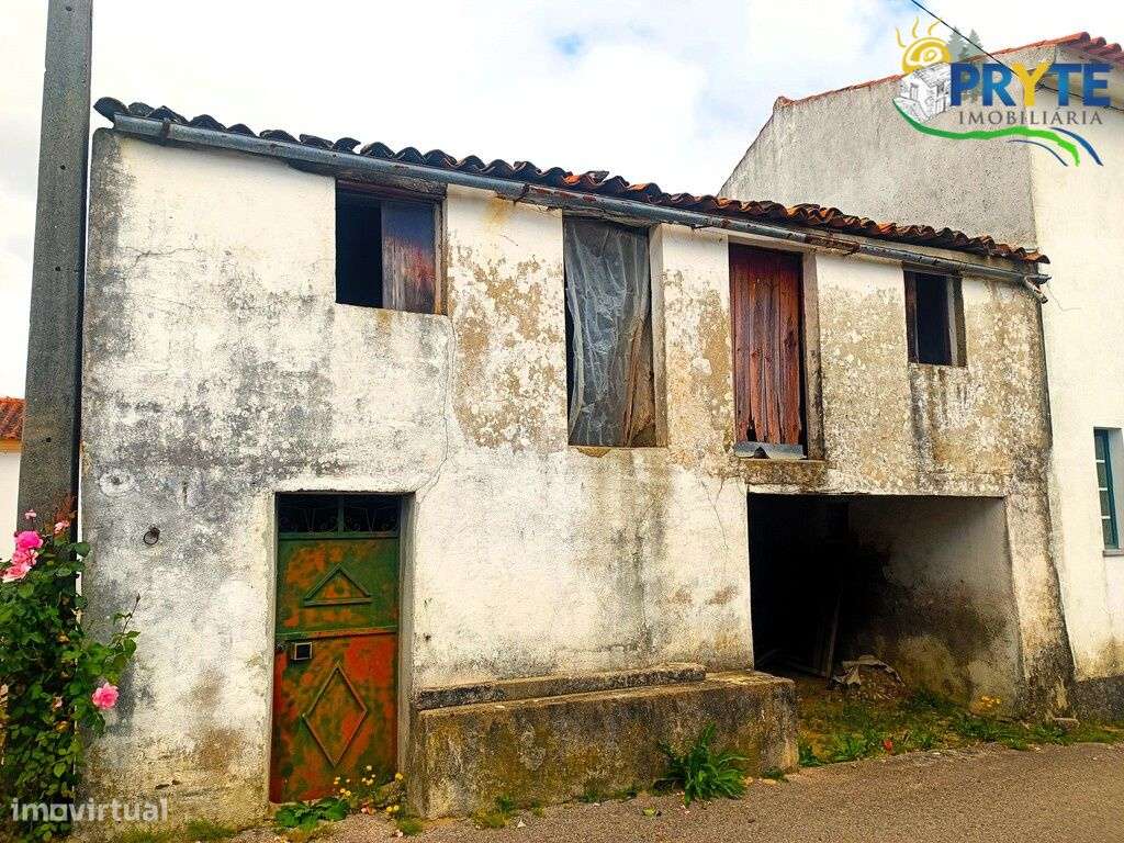 Imóvel em pedra de xisto de um piso situada em São João do Peso - Grande imagem: 5/9