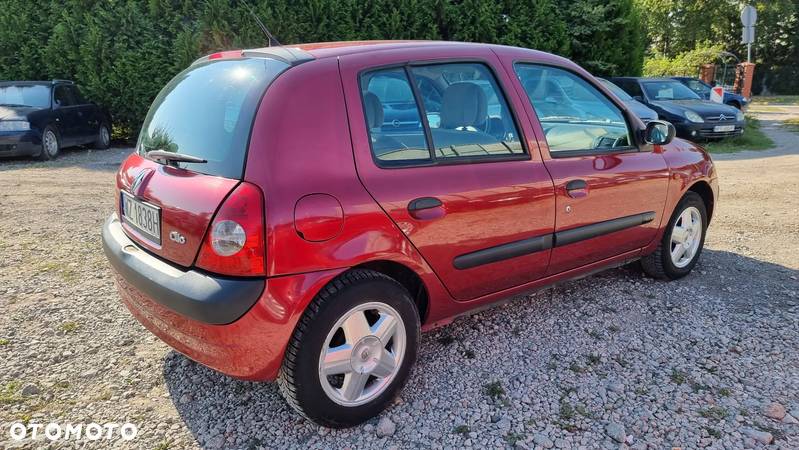 Renault Clio 1.2 16V Expression - 6