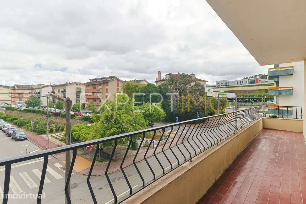 Excelente T2 com varanda e estacionamento em Eiras - Coimbra-13