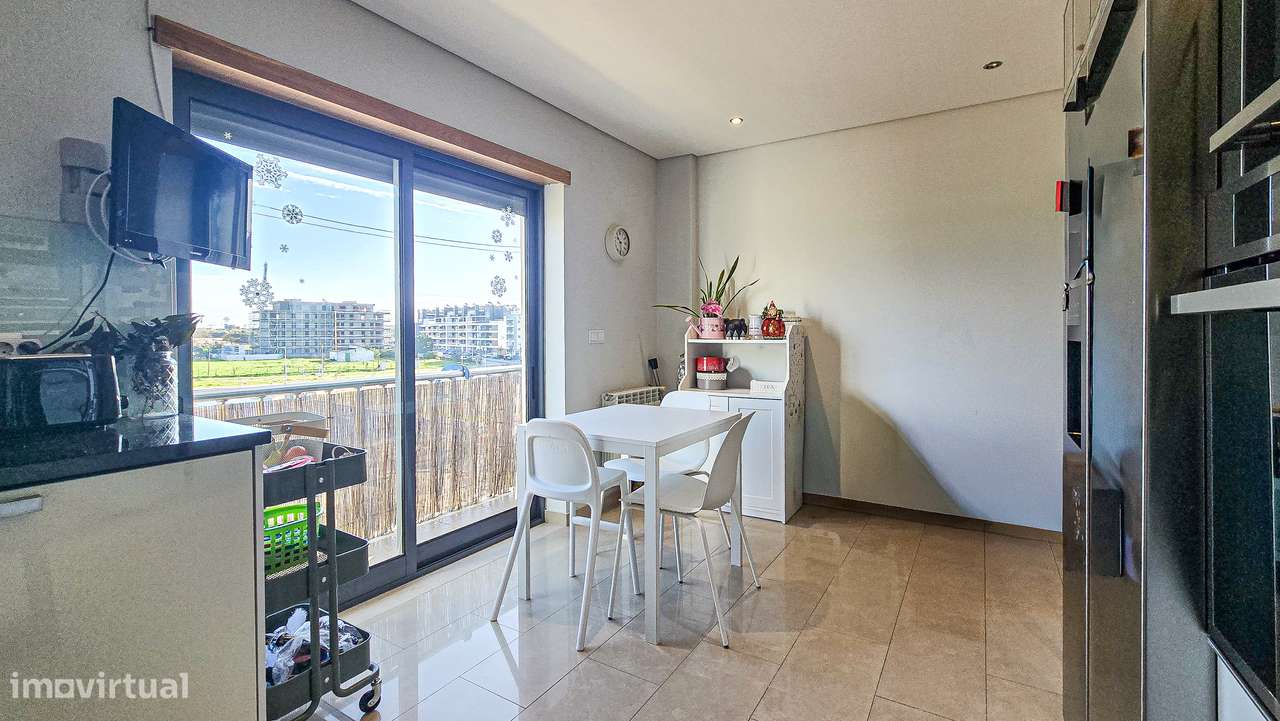 Apartamento T3 com varanda e garagem em Montijo - Grande imagem: 4/28