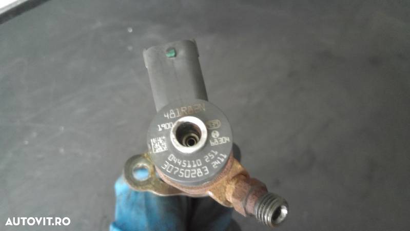 Injector 0445110251 2.4 d5 xc awd d5244t volvo xc70 30750283 - 2
