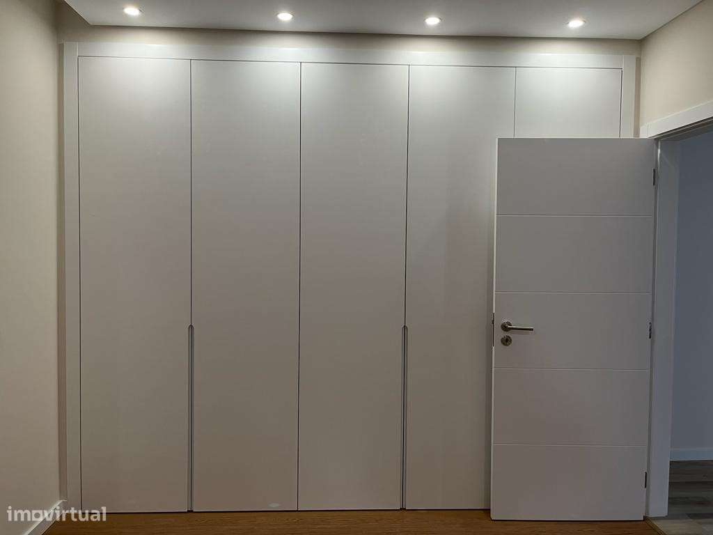 Moradia Geminada T3+1 a Venda no Pinhal do General - Grande imagem: 2/13