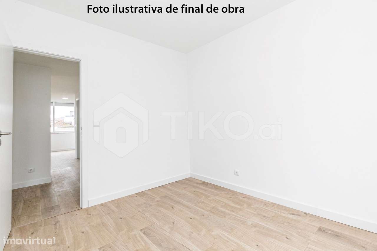 T2+1 Totalmente remodelado em Odivelas – Pronto a habitar | Excelente-15