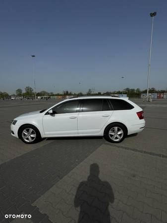 Skoda Octavia 1.6 TDI Ambition - 12