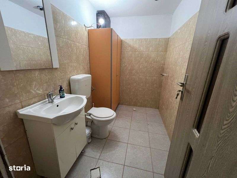 Vand apartament cu 3 camere tip penthouse - Imagine principală: 5/8