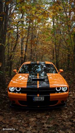 Dodge Challenger - 22