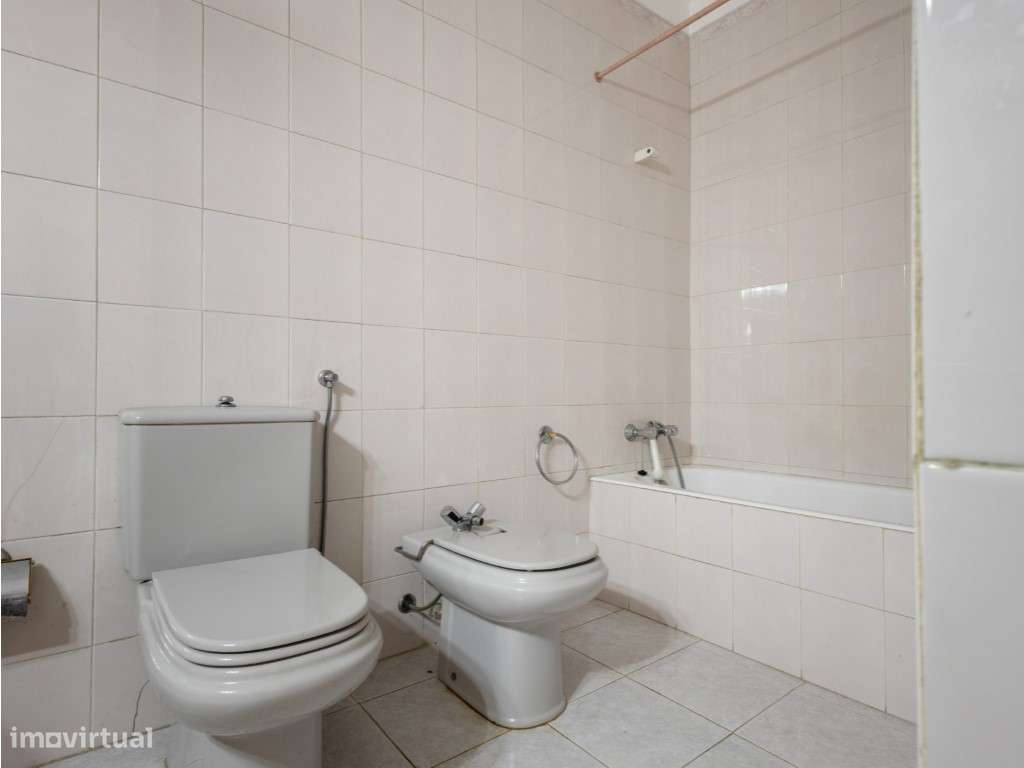 Moradia T3 em Santa Clara-21