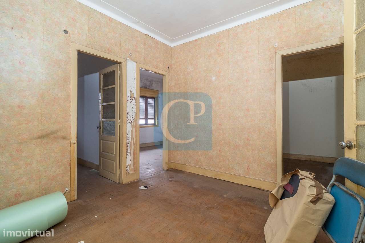 Moradia T4 para Restaurar, no centro de Matosinhos - Grande imagem: 5/18