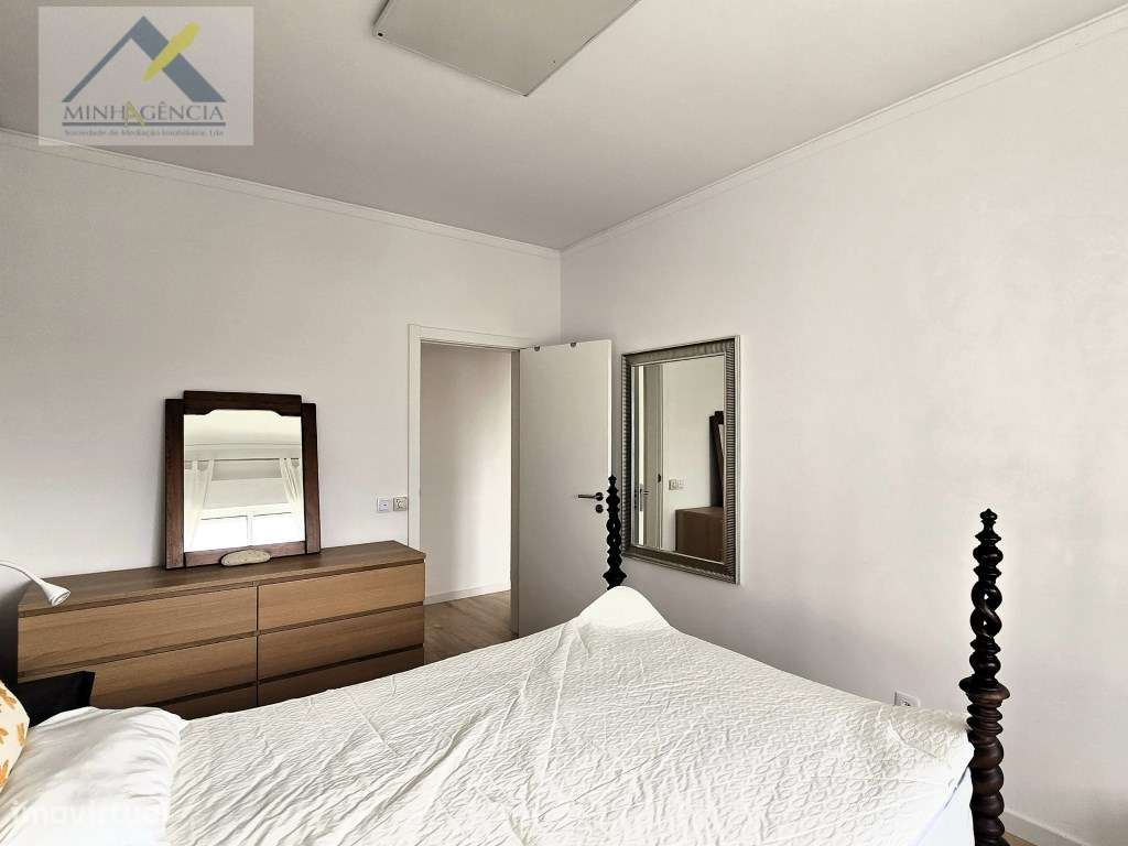 Apartamento T2 remodelado em Setúbal-20