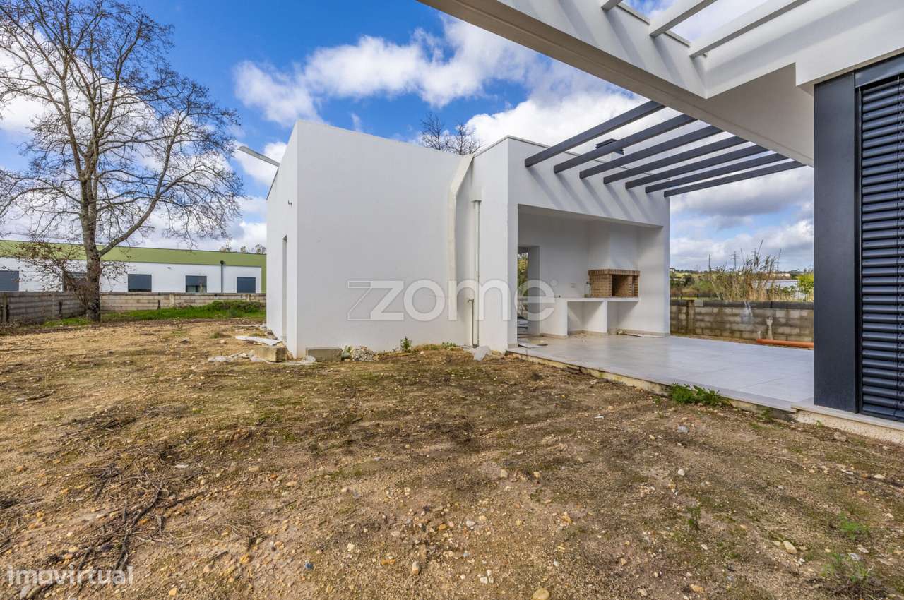 Moradia T3 - Leiria-10