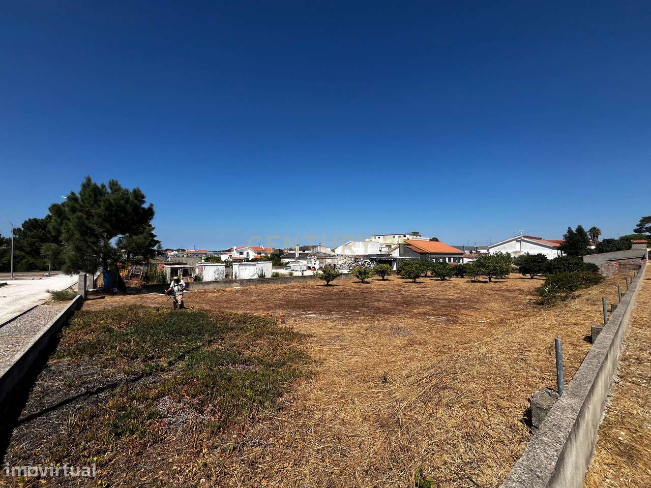 Terreno Urbano com 602m2 - Grande imagem: 3/8