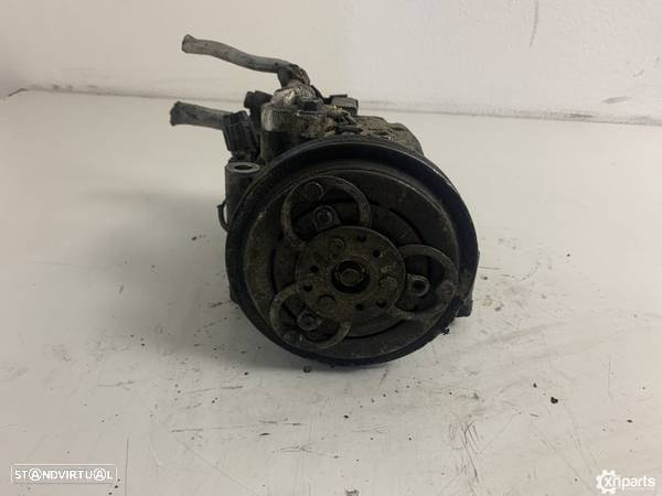 Compressor de ar condicionado Usado NISSAN ALMERA II (N16) / PRIMERA (P12) 2.2 d... - 2