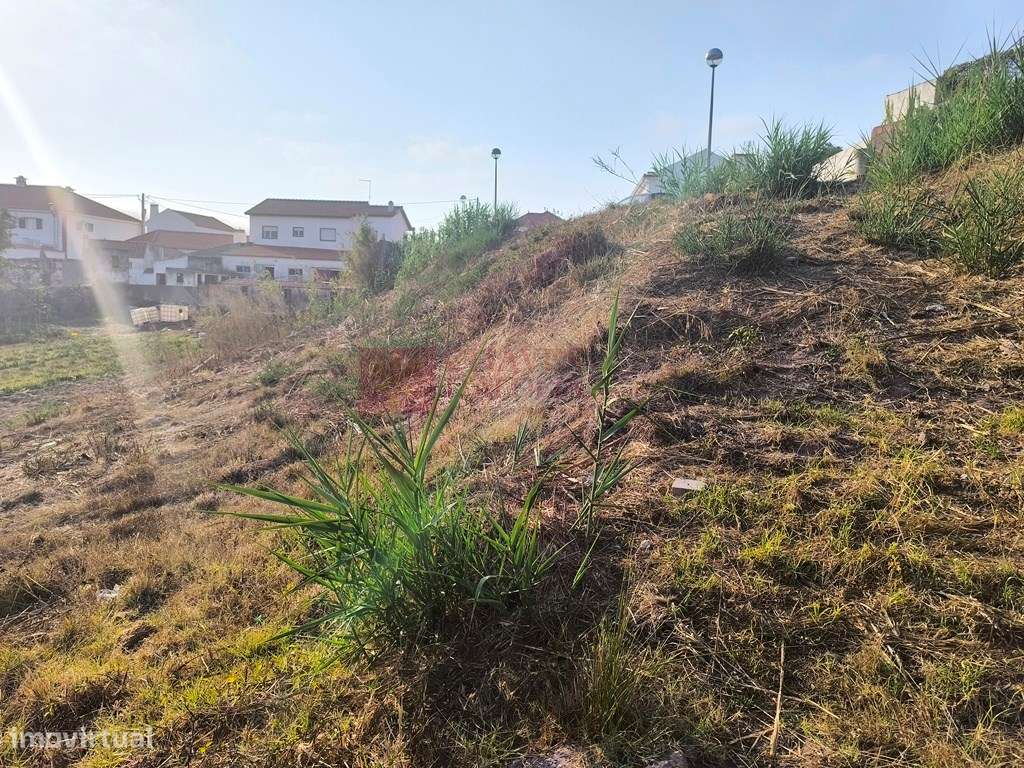 ERICEIRA - FONTE BOA DOS NABOS - LOTE DE TERRENO URBANO COM 330 M2-16