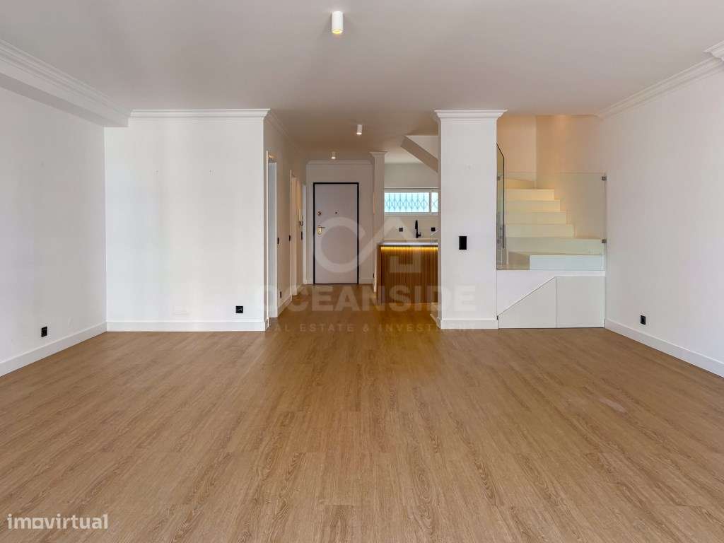 Apartamento T3 duplex - Estoril-17