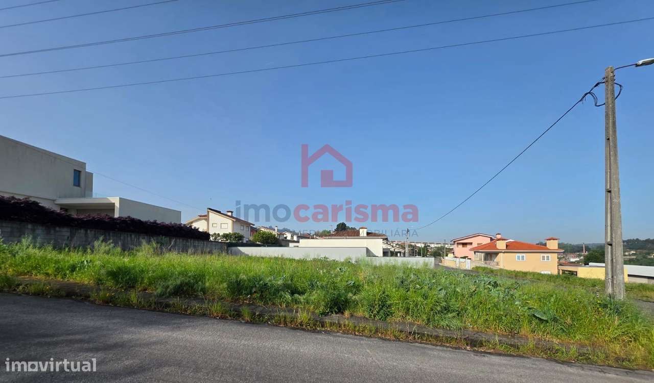 Lote de Terreno para Construção com 467m2 em Vila das Aves, Santo Tirs - Grande imagem: 2/10