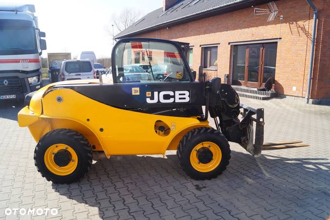 JCB 520-40 ładowarka teleskopowa - 8