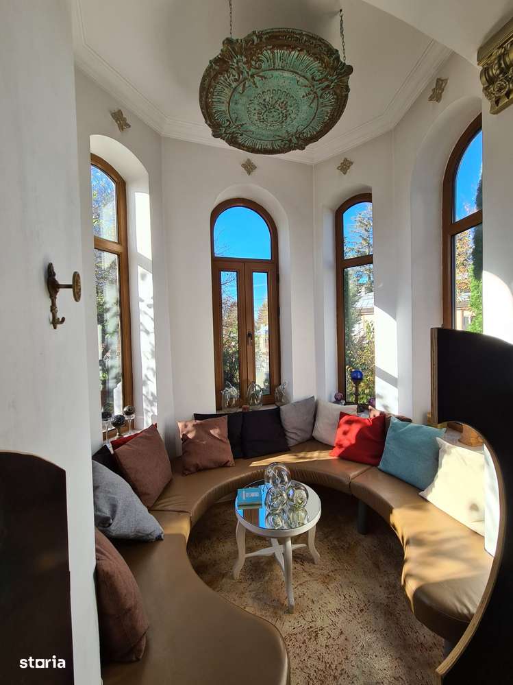 Vila cu piscina - teren generos și potențial multifuncțional-6