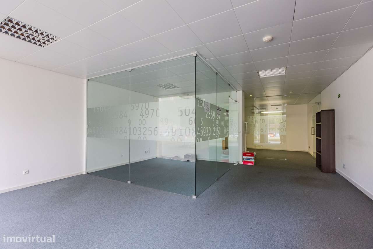 Loja na Fajã de Baixo - Grande imagem: 4/12