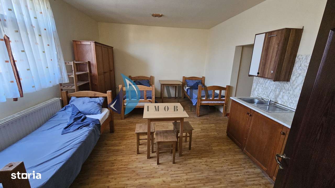 Cazare 3/6/9/12+ muncitori, parcare - Imagine principală: 1/7