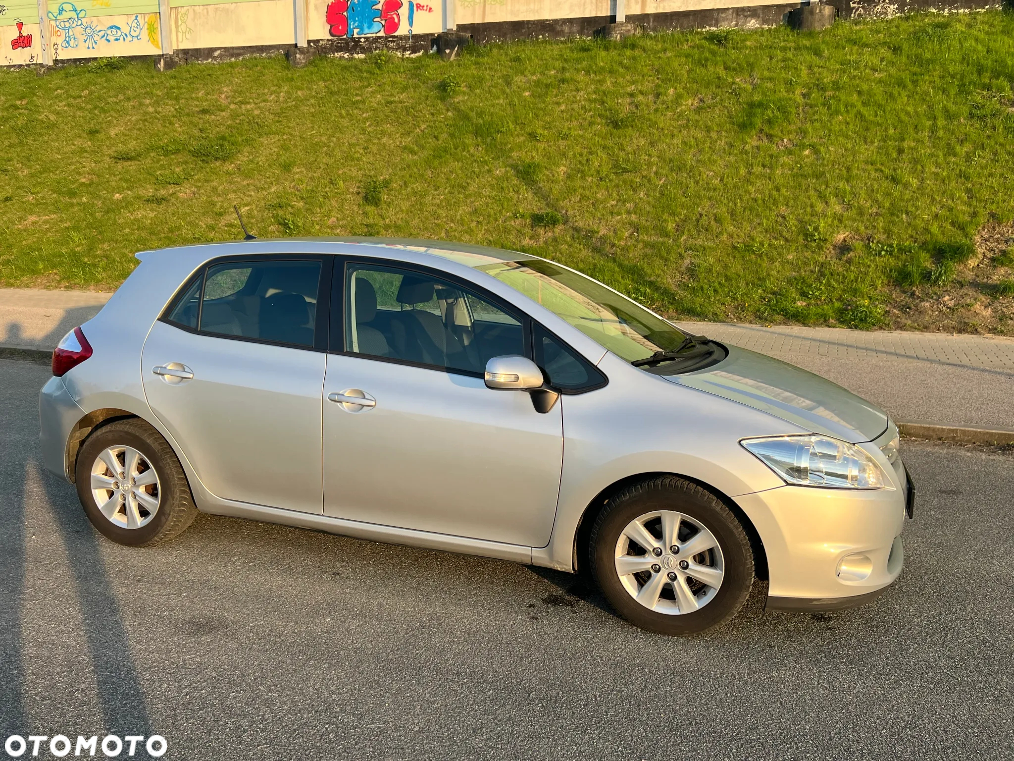 Toyota Auris 1.4 D-4D Premium - 6