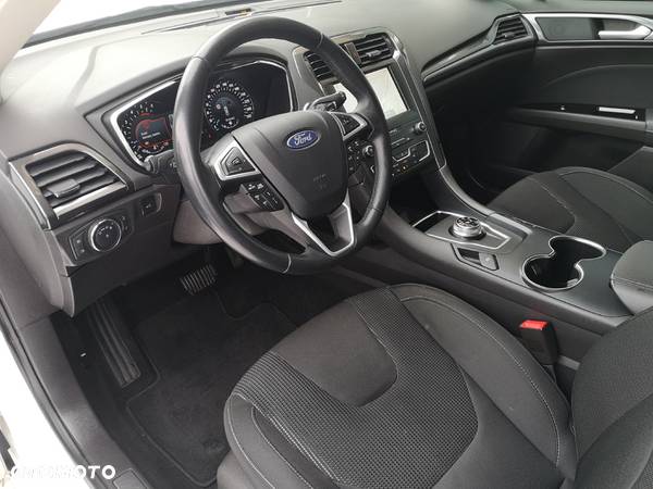 Ford Mondeo 2.0 EcoBlue Titanium - 17