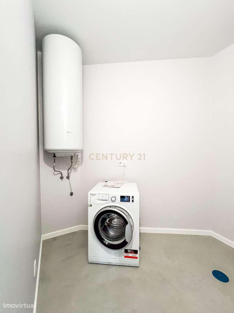 Apartamento Totalmente Renovado com Elevador na Rua Almirante Reis - Grande imagem: 4/12