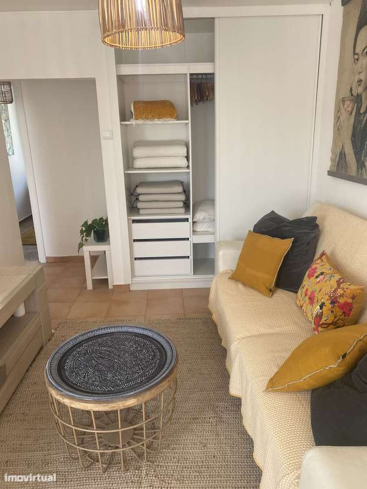 Alugo T1 ao ano, no centro de Loule - Grande imagem: 5/19