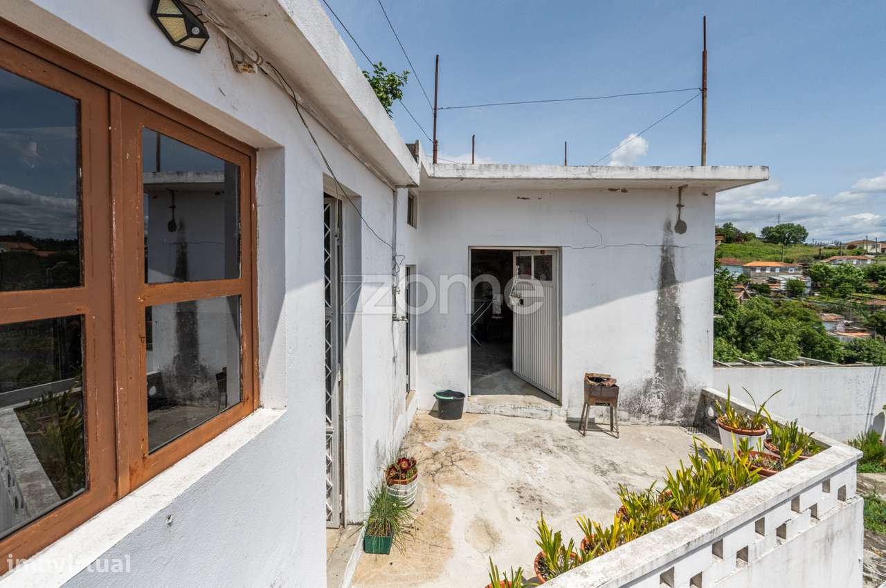 Moradia T3 Jovim | Vista Rio-32