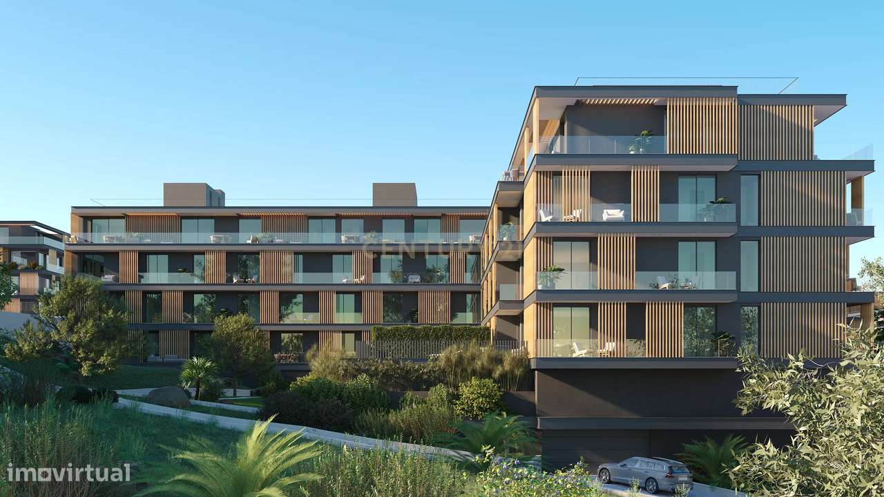 Apartamento T4, 4 suites, 3 Varandas e Box + arrecadação, no Oeiras Go - Grande imagem: 2/17