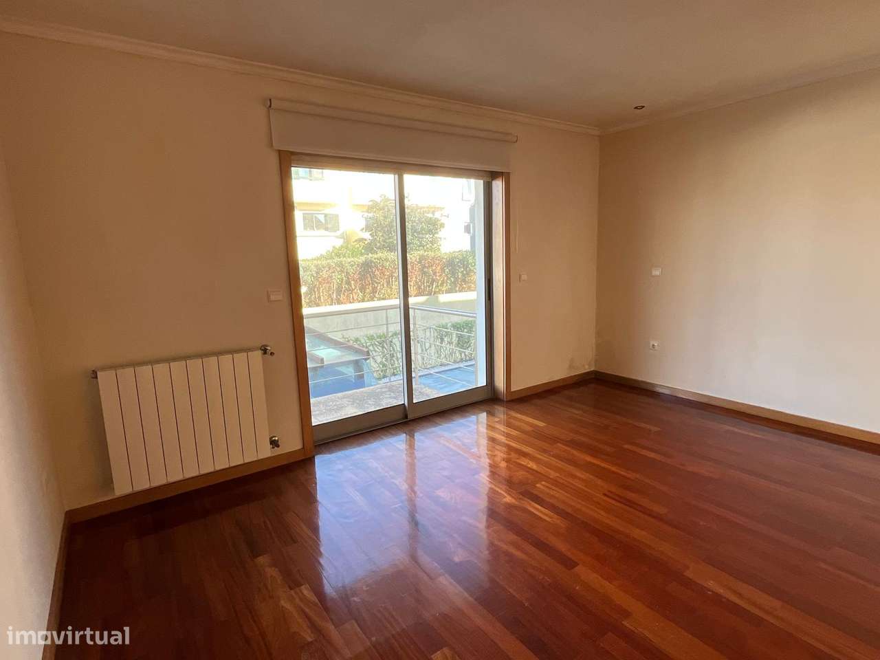 Geminada com piscina, garagem e terraço em Canidelo-14