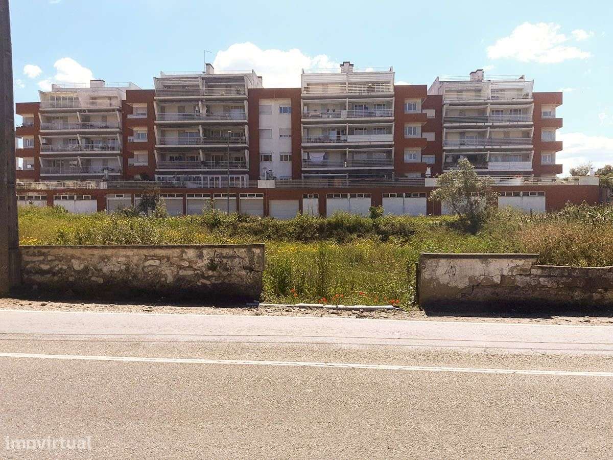 Lote de Terreno para Construção de Prédio - Grande imagem: 2/4