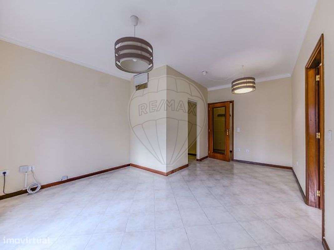 Apartamento T1 para arrendamento - Grande imagem: 4/16