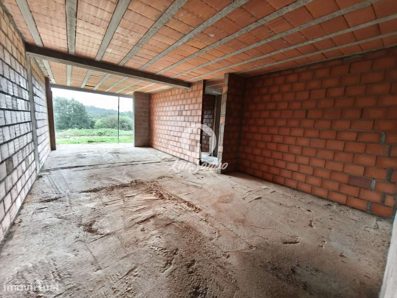 Apartamento T2 novo com jardim-19