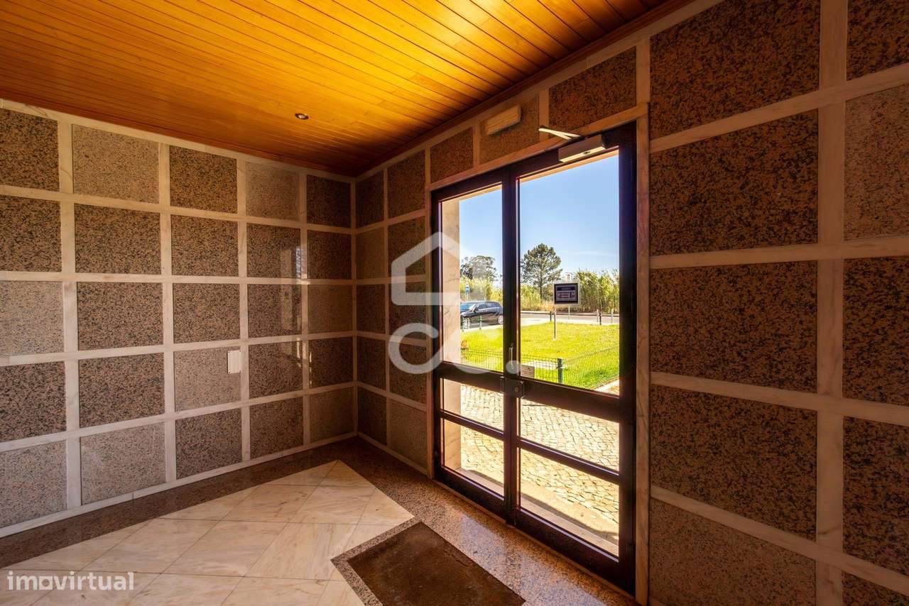 Apartamento T2 no Centro de Cacém-29