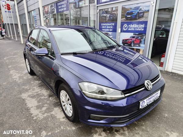 Volkswagen Golf 1.0 TSI Trendline - 1