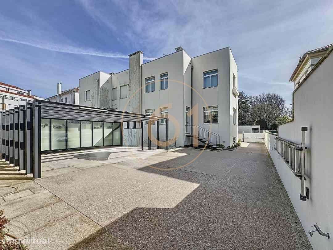 Moradia na Avenida Marechal Gomes da Costa destinada a serviços - Grande imagem: 2/25