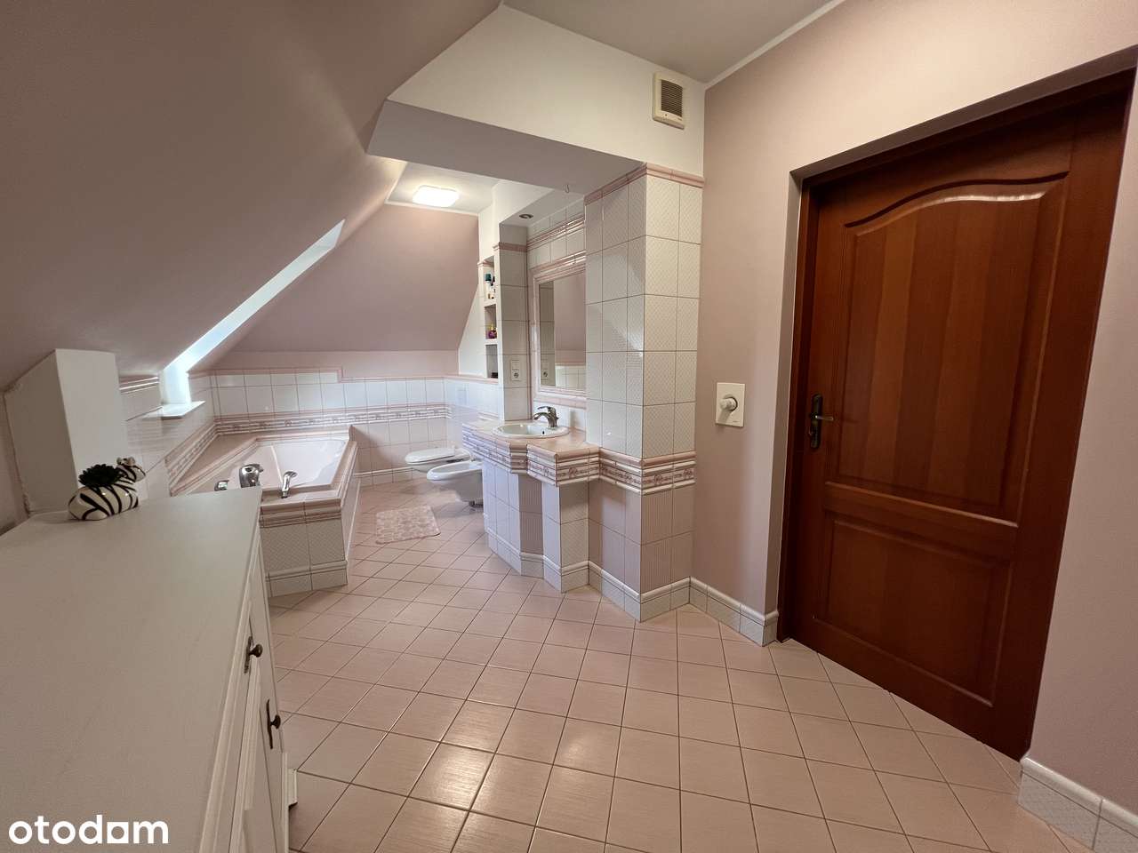 Idealny dom do zamieszkania i biznesu – Gniezno-19