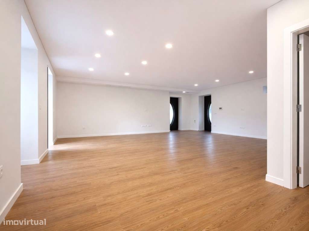 Moradia T3 com Terraço Panorâmico e Jardim-15