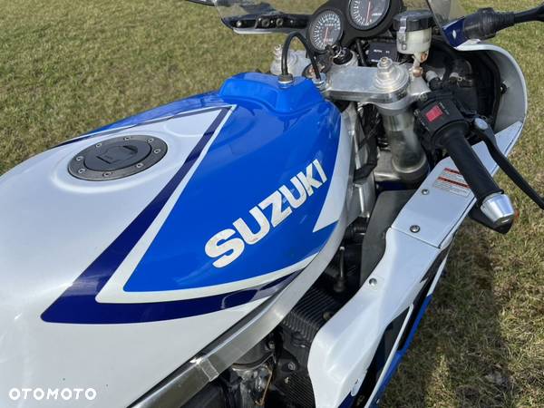 Suzuki GSX-R - 2