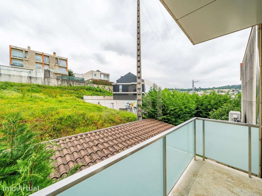 Moradia Gaveto T3 em Braga-46