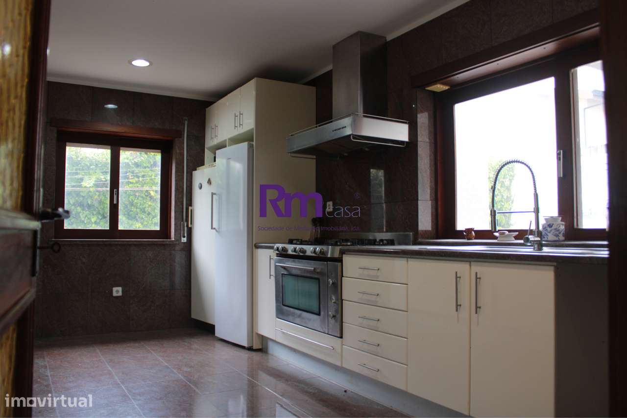 excelente moradia independente na Cruz de Celas-11