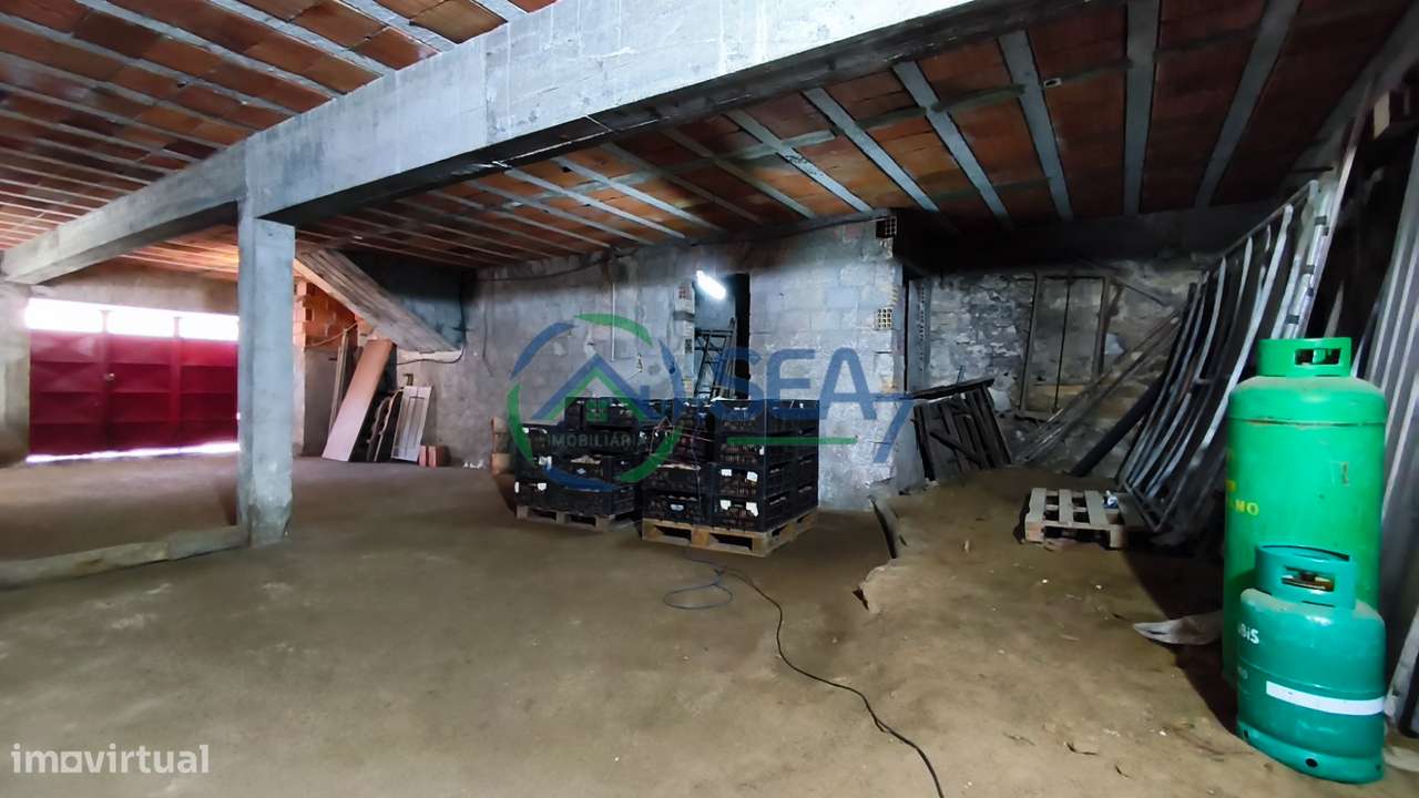 Moradia T3 com terreno, Apúlia-35