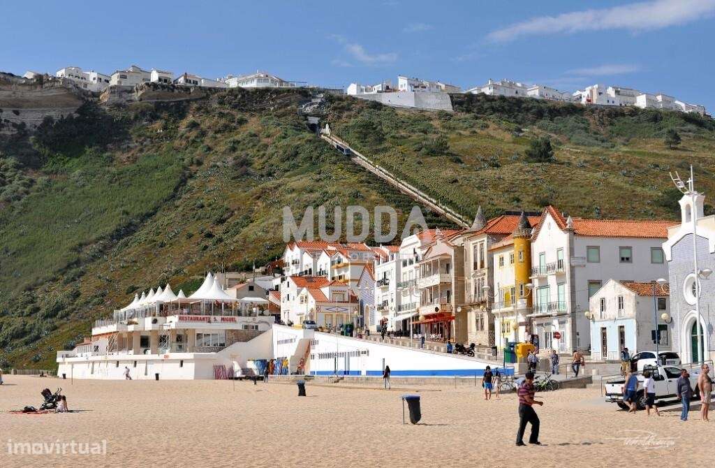 Apartamento T2+1 totalmente renovado na pitoresca vila da Nazaré-32