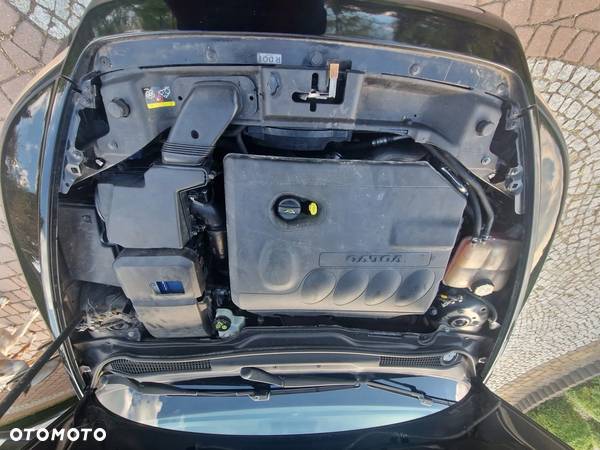 Volvo V50 2.0D DPF Summum - 21