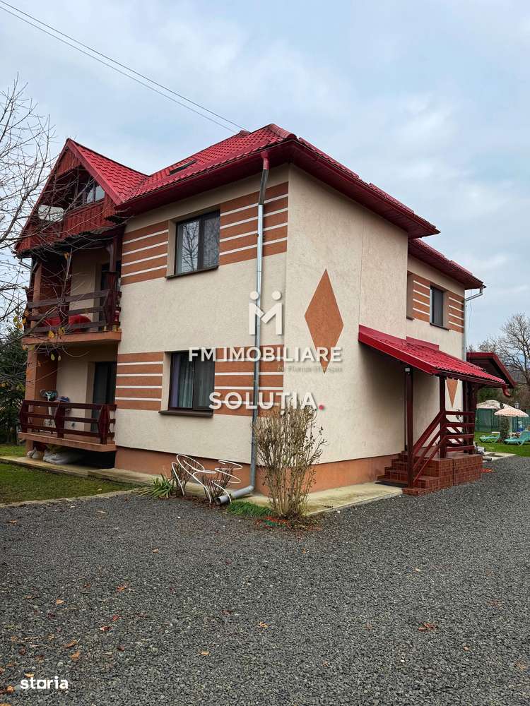 Casă spațioasă P+1 - 5 camere - teren 10 ari, Unguraș!-1