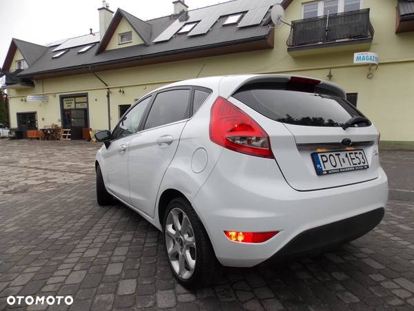 Ford Fiesta 1.4 Champions Edition - 4