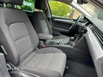 Volkswagen Passat Variant 2.0 TDI SCR DSG BlueMotion Comfortline - 13