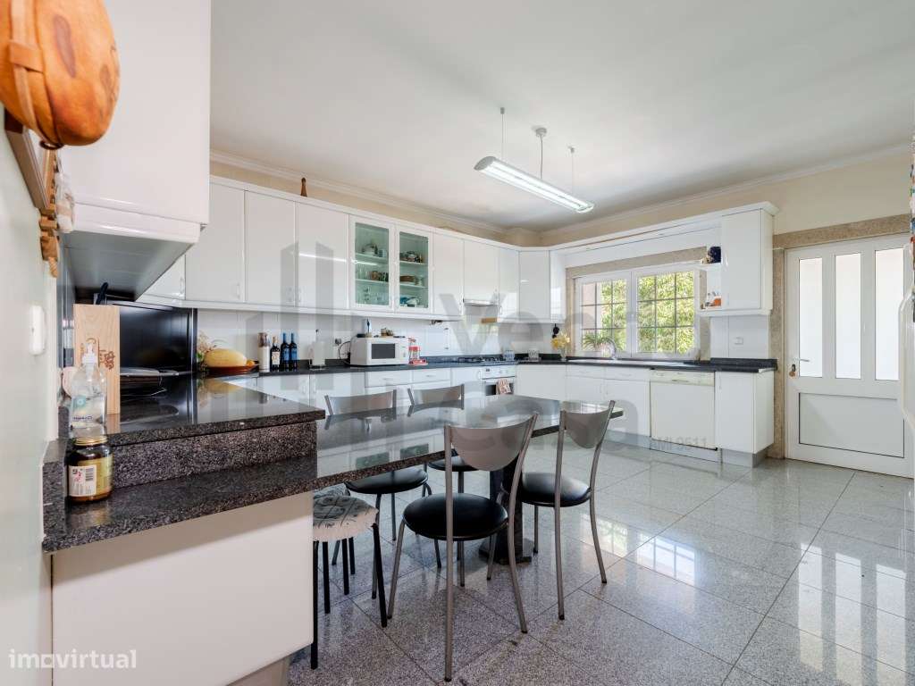 Vende-se Moradia Individual - Braga - Frossos-16